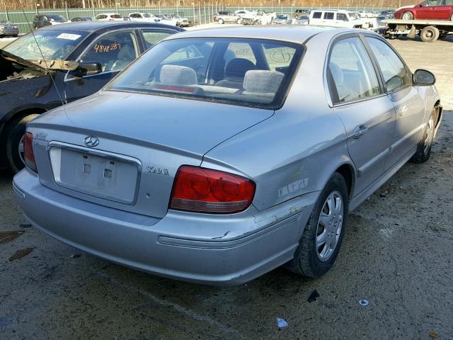 KMHWF25S42A547022 - 2002 HYUNDAI SONATA GL SILVER photo 4