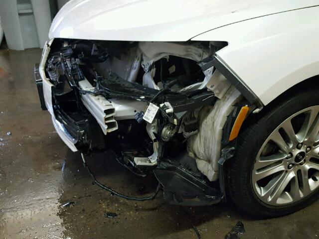 3LN6L2J98FR617287 - 2015 LINCOLN MKZ WHITE photo 9