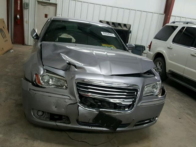 2C3CCAAG4EH231092 - 2014 CHRYSLER 300 SILVER photo 7