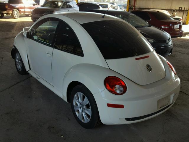 3VWPW31C69M512814 - 2009 VOLKSWAGEN NEW BEETLE WHITE photo 3