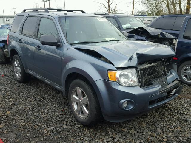 1FMCU9DG7BKA68215 - 2011 FORD ESCAPE XLT BLUE photo 1