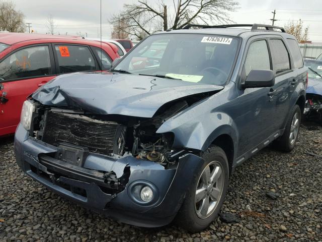 1FMCU9DG7BKA68215 - 2011 FORD ESCAPE XLT BLUE photo 2