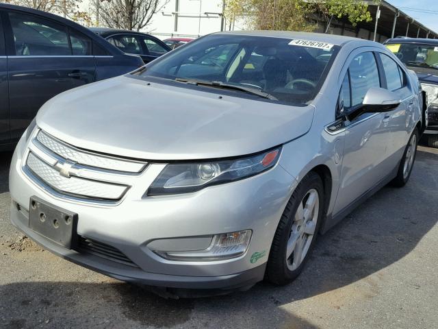 1G1RE6E4XDU142984 - 2013 CHEVROLET VOLT SILVER photo 2