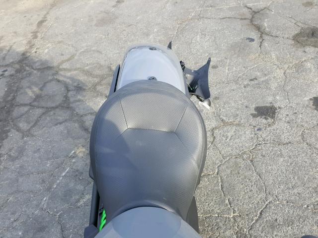 JKAENEE19JDA02536 - 2018 KAWASAKI EN650 E GRAY photo 6