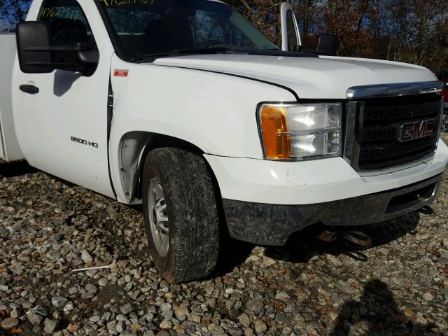 1GD02ZCG0EF163769 - 2014 GMC SIERRA K25 WHITE photo 9