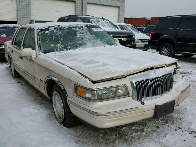 1LNLM83W7TY731123 - 1996 LINCOLN TOWN CAR C CREAM photo 1