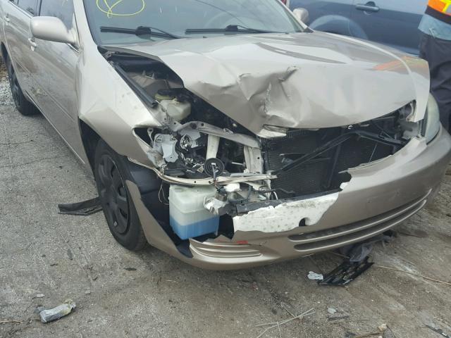 4T1BE32K94U839309 - 2004 TOYOTA CAMRY LE 棕色 照片 9
