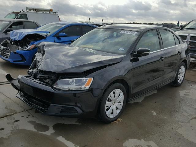 3VWDX7AJ7DM387823 - 2013 VOLKSWAGEN JETTA SE BLACK photo 2