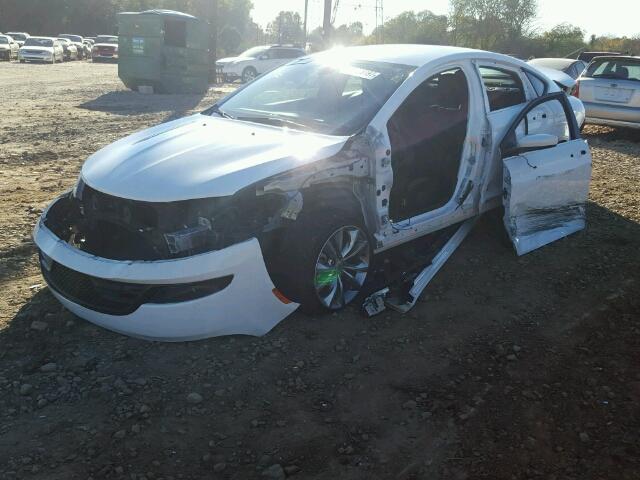 1C3CCCBB7GN146546 - 2016 CHRYSLER 200 S WHITE photo 9