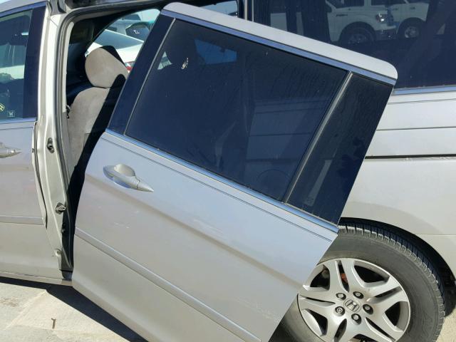 5FNRL384X5B410143 - 2005 HONDA ODYSSEY EX GOLD photo 9