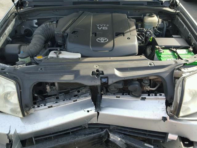 JTEZU14R358037719 - 2005 TOYOTA 4RUNNER SR SILVER photo 7