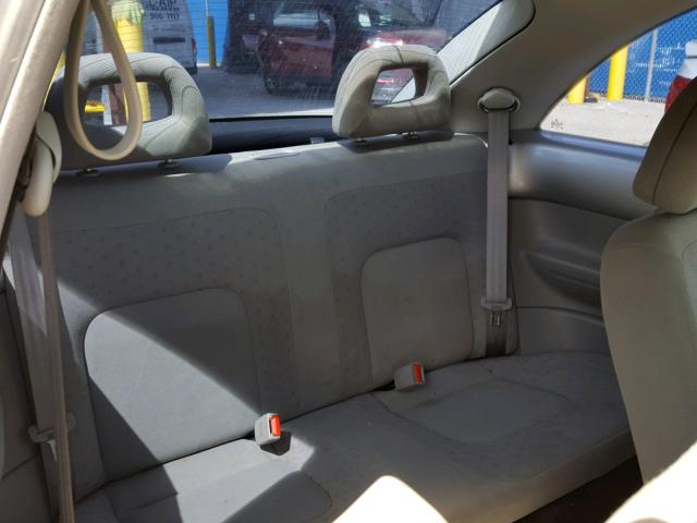 3VWCA21C3YM476618 - 2000 VOLKSWAGEN NEW BEETLE 银色 照片 6