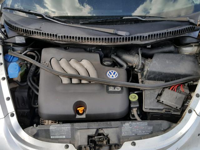 3VWCA21C3YM476618 - 2000 VOLKSWAGEN NEW BEETLE 银色 照片 7
