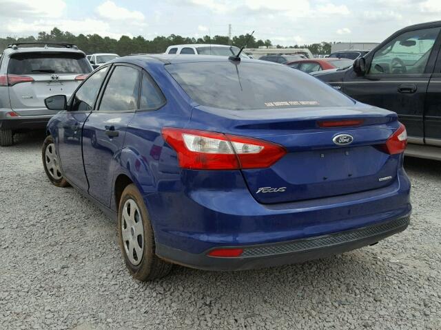 1FAHP3E21CL476079 - 2012 FORD FOCUS S BLUE photo 3