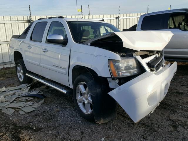 3GNFK12357G127082 - 2007 CHEVROLET AVALANCHE WHITE photo 1