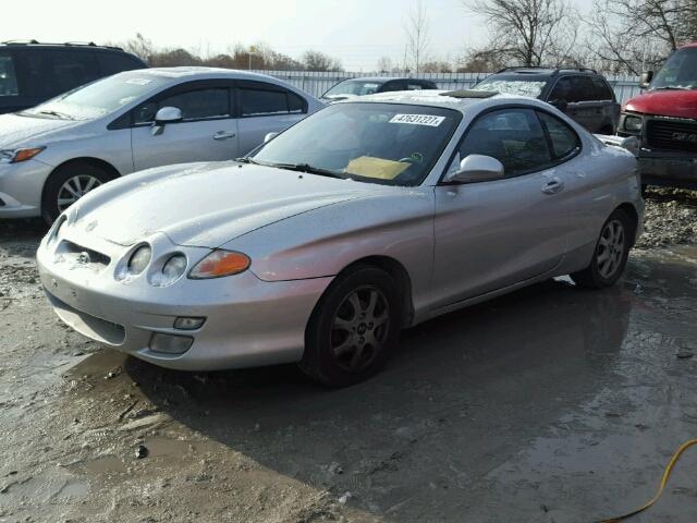 KMHJG35FX1U229256 - 2001 HYUNDAI TIBURON SILVER photo 2