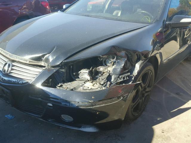 JH4KB16585C009559 - 2005 ACURA RL BLACK photo 9