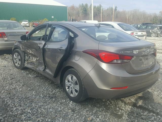 5NPDH4AE7GH719464 - 2016 HYUNDAI ELANTRA SE GOLD photo 3