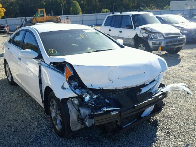 5NPEB4AC3DH786529 - 2013 HYUNDAI SONATA GLS WHITE photo 1