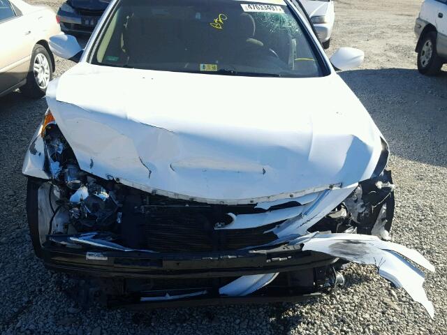 5NPEB4AC3DH786529 - 2013 HYUNDAI SONATA GLS WHITE photo 7