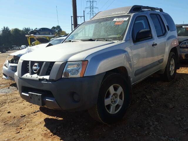 5N1AN08UX5C633328 - 2005 NISSAN XTERRA OFF SILVER photo 2