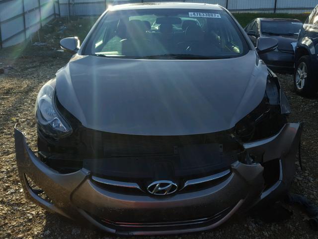 5NPDH4AE0DH296254 - 2013 HYUNDAI ELANTRA GL GRAY photo 9