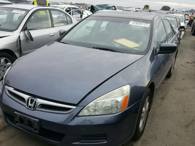 1HGCM56757A095972 - 2007 HONDA ACCORD EX GRAY photo 2