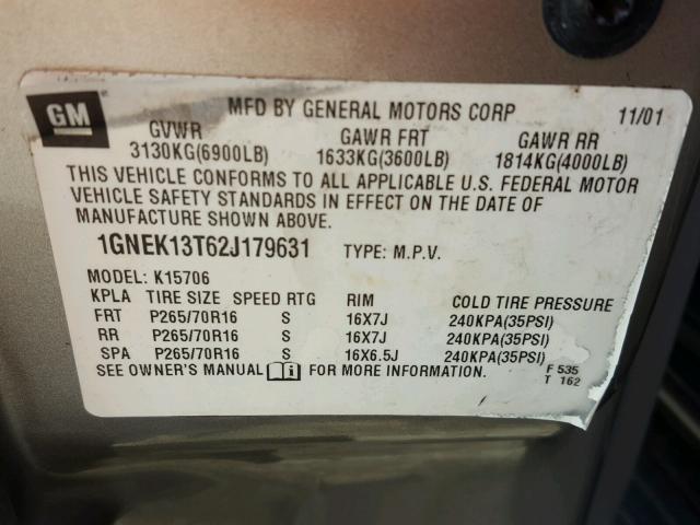 1GNEK13T62J179631 - 2002 CHEVROLET TAHOE K150 GRAY photo 10