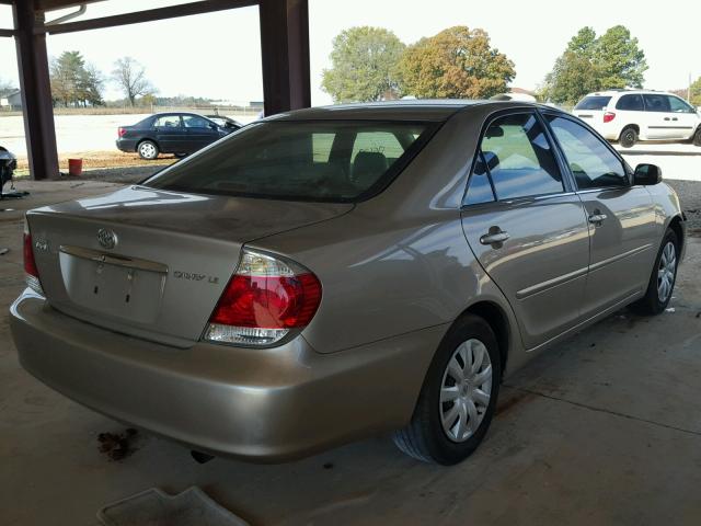 4T1BE32K05U588617 - 2005 TOYOTA CAMRY LE 金色 照片 4