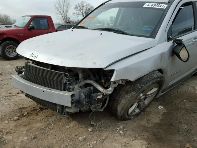 1J4NT1FB5BD215682 - 2011 JEEP COMPASS SP SILVER photo 9