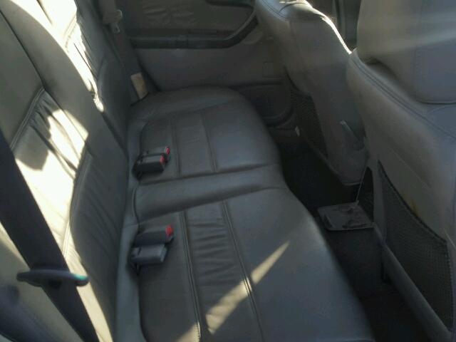 JF1SF65612H714835 - 2002 SUBARU FORESTER S 银色 照片 6