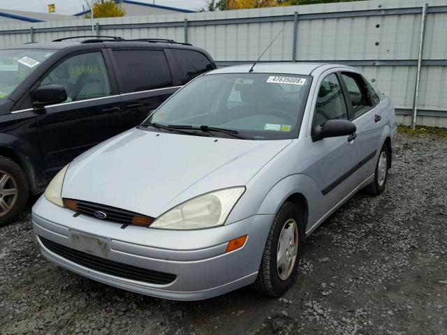 1FAFP33P21W247489 - 2001 FORD FOCUS LX SILVER photo 2