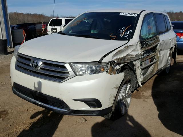 5TDZA3EH6CS025460 - 2012 TOYOTA HIGHLANDER WHITE photo 2