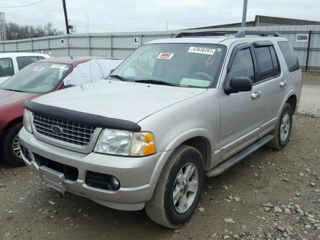 1FMZU73K05UB30907 - 2005 FORD EXPLORER X SILVER photo 2