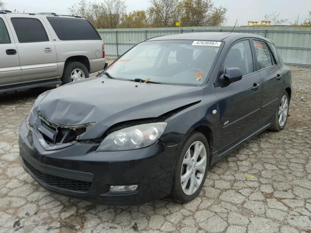 JM1BK343671764027 - 2007 MAZDA 3 HATCHBAC BLACK photo 2