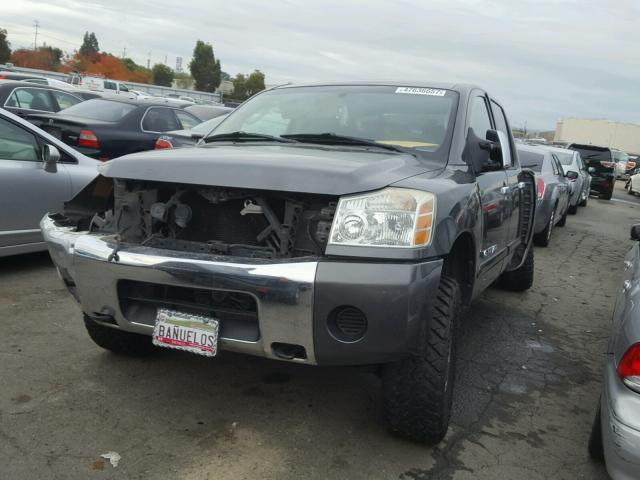 1N6AA07B95N525011 - 2005 NISSAN TITAN XE GRAY photo 2