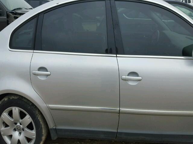 WVWRH63B42P455234 - 2002 VOLKSWAGEN PASSAT GLX 银色 照片 10