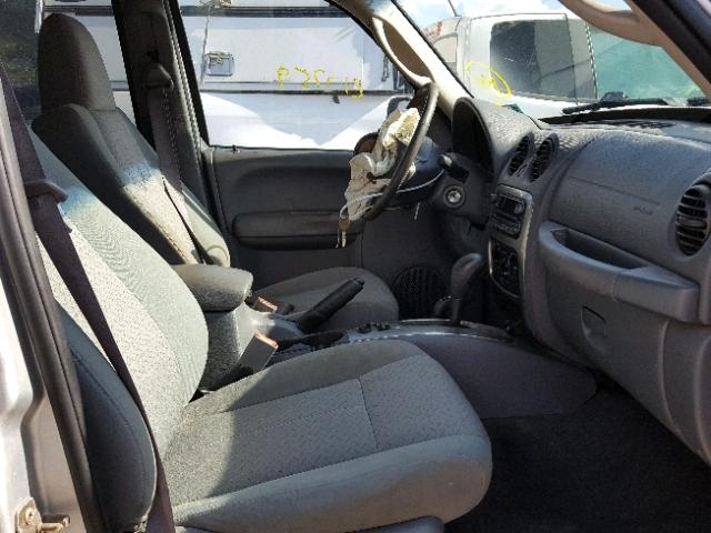 1J4GL38K66W293304 - 2006 JEEP LIBERTY RE SILVER photo 5