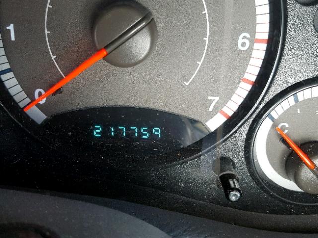 1J4GL38K66W293304 - 2006 JEEP LIBERTY RE SILVER photo 8