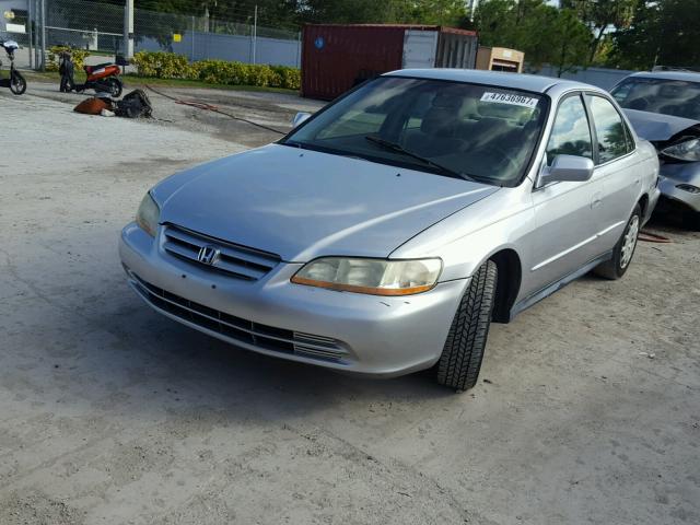 JHMCG56482C018083 - 2002 HONDA ACCORD LX SILVER photo 2