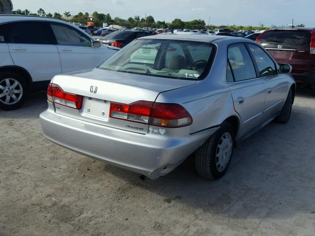 JHMCG56482C018083 - 2002 HONDA ACCORD LX SILVER photo 4