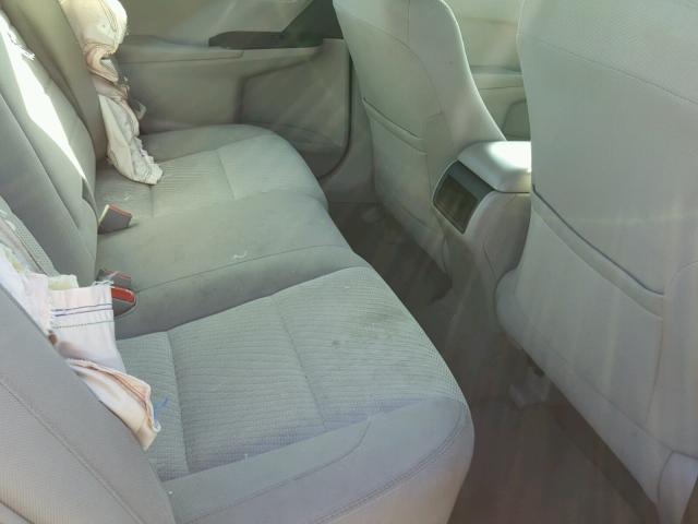 4T1BF1FK4HU655946 - 2017 TOYOTA CAMRY LE ნაცრისფერი ფოტო 6