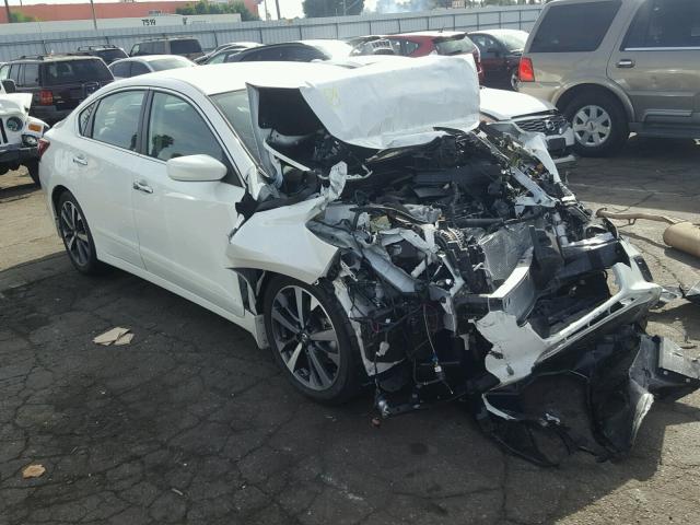 1N4AL3AP5HN325384 - 2017 NISSAN ALTIMA 2.5 WHITE photo 1