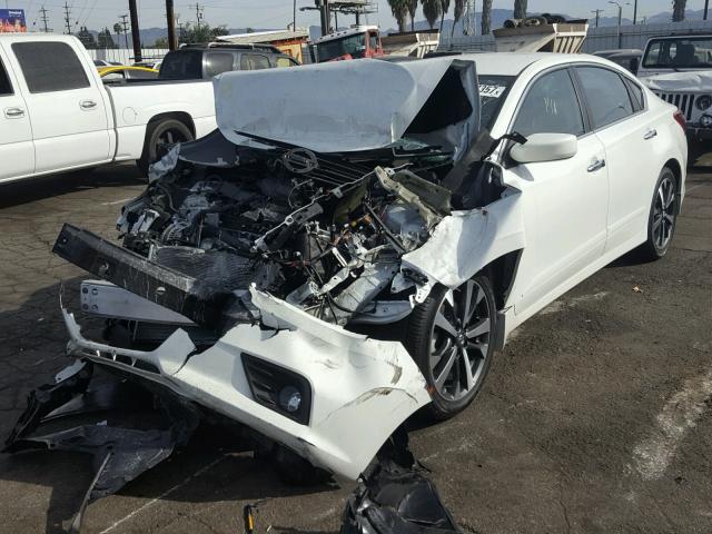 1N4AL3AP5HN325384 - 2017 NISSAN ALTIMA 2.5 WHITE photo 2