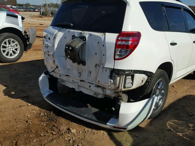 2T3ZF4DV7BW068944 - 2011 TOYOTA RAV4 WHITE photo 9