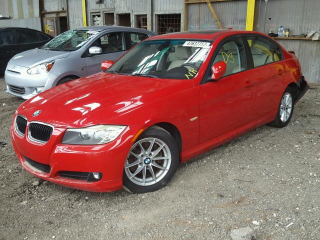 WBAPH7C57AE129619 - 2010 BMW 328 I RED photo 2