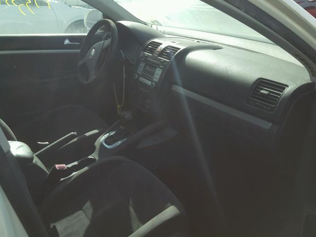 3VWJM71K48M182275 - 2008 VOLKSWAGEN JETTA S 白色 照片 5