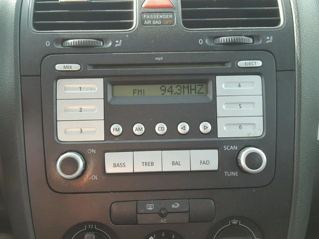 3VWJM71K48M182275 - 2008 VOLKSWAGEN JETTA S 白色 照片 9