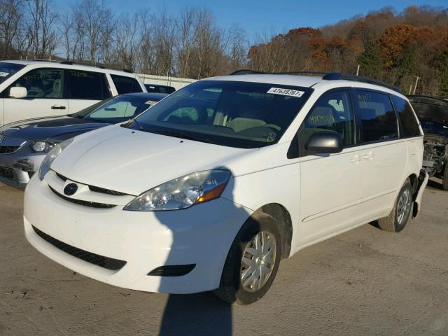 5TDZA23C26S559738 - 2006 TOYOTA SIENNA CE WHITE photo 2