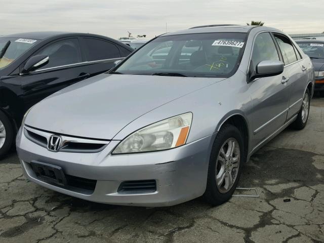 1HGCM568X6A136572 - 2006 HONDA ACCORD EX SILVER photo 2